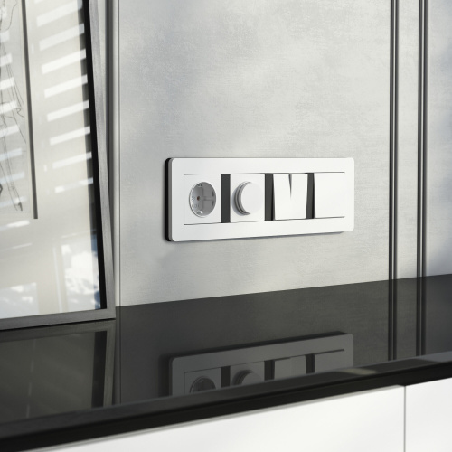 Рамка из поликарбоната на 4 поста Split белый/черный, soft-touch W0043068 фото 7 Рамка из поликарбоната на 4 поста Split белый/черный, soft-touch W0043068 фото 7