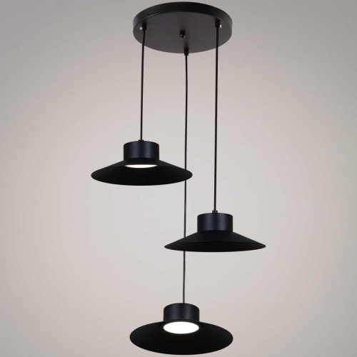Люстра Reluce 40110-0.9-03A BK Люстра Reluce 40110-0.9-03A BK