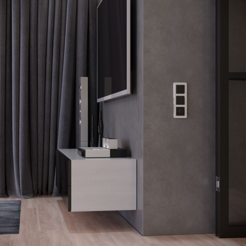 Рамка из металла на 3 поста Platinum алюминий W0032606 фото 2