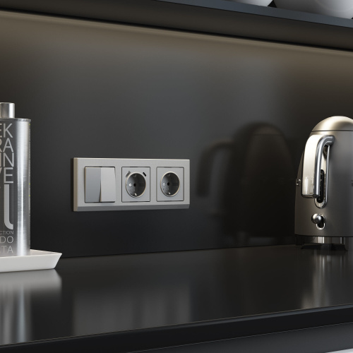 Рамка из поликарбоната на 3 поста Stark серебряный матовый W0031865 фото 4 Рамка из поликарбоната на 3 поста Stark серебряный матовый W0031865 фото 4