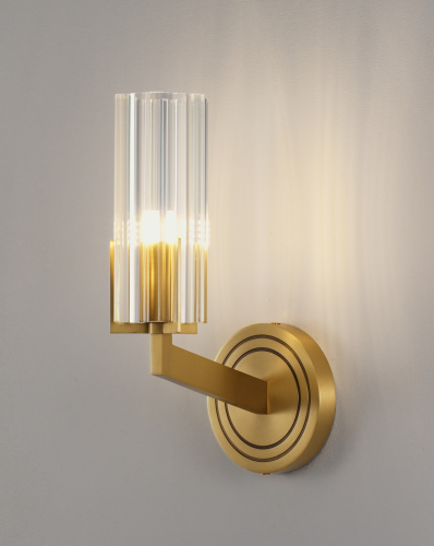 Светильник настенный Moderli V11015-1W Brass фото 10