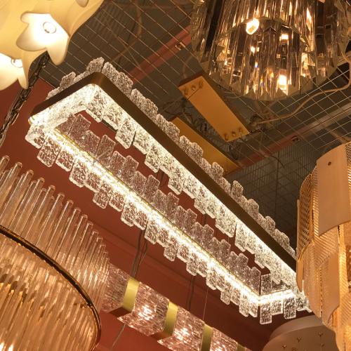 Люстра Cloyd FREDER-A C1 / шир. 99 см - латунь (арт.10756) Люстра Cloyd FREDER-A C1 / шир. 99 см - латунь (арт.10756)