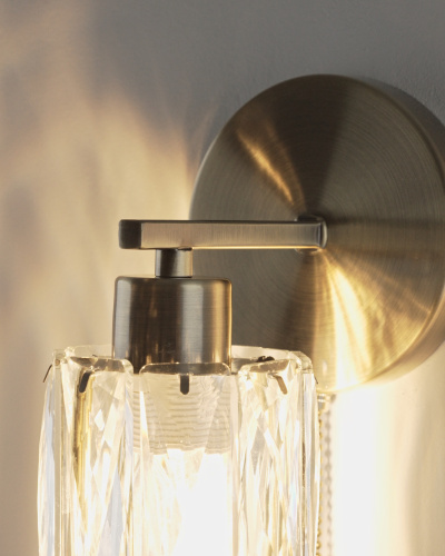 Светильник настенный Moderli V11710-1W Prismique фото 5 Светильник настенный Moderli V11710-1W Prismique фото 5