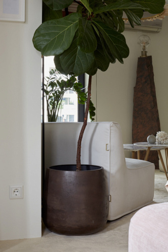 Кашпо CONE NERO фото 3 Кашпо CONE NERO фото 3