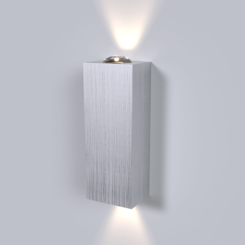 Настенный светодиодный светильник Petite LED 40110/LED сталь Настенный светодиодный светильник Petite LED 40110/LED сталь