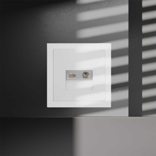 Розетка телевизионная встраиваемая Voltum S70 TV+RJ45 кат. 6 белый матовый VLS060702 Розетка телевизионная встраиваемая Voltum S70 TV+RJ45 кат. 6 белый матовый VLS060702