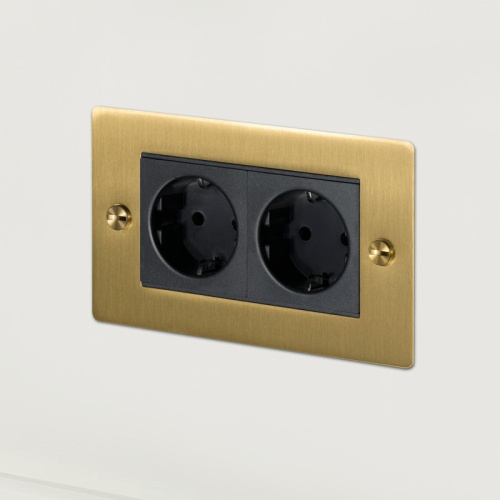 Розетка 2G brass Розетка 2G brass