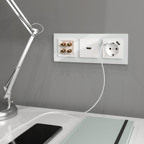 Розетка с заземлением, шторками и USBх2 (белая) W1171501 фото 9 Розетка с заземлением, шторками и USBх2 (белая) W1171501 фото 9