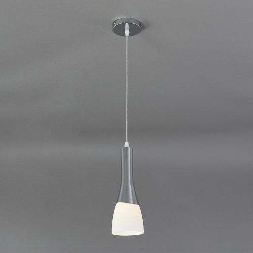 Подвесной светильник Escada 10167/1S E27*60W Chrome/White фото 3 Подвесной светильник Escada 10167/1S E27*60W Chrome/White фото 3