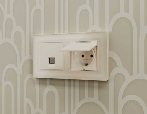 Комплект механизма компьютерной розетки AMBRELLA VOLT ALFA Бежевый матовый RJ-45(8P8C) CAT6 с шторкой QUANT (AP3320, VM188) MA332010 фото 3