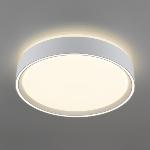 Citilux BOSS CL751250G LED RGB Светильник с пультом Белый фото 2 Citilux BOSS CL751250G LED RGB Светильник с пультом Белый фото 2