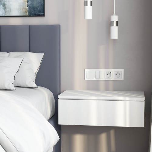 Рамка из стекла на 4 поста Favorit белый W0041101 фото 5