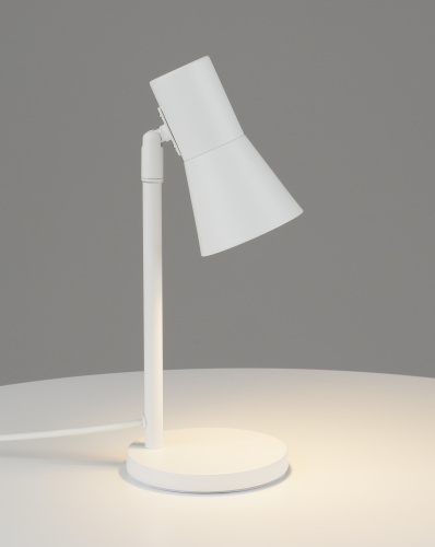 Лампа настольная Moderli V11324-1T Melro фото 7 Лампа настольная Moderli V11324-1T Melro фото 7