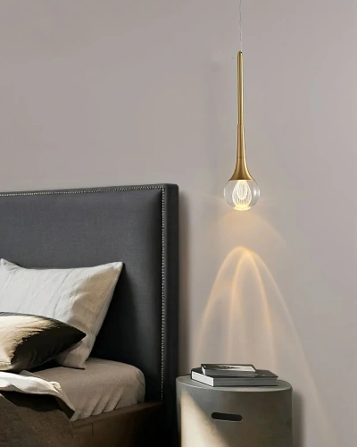 Золотой подвесной светильник "Дольф"