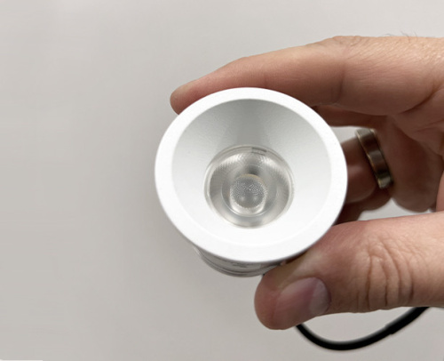 DL 3027 white светильник встраиваемый фото 7 DL 3027 white светильник встраиваемый фото 7