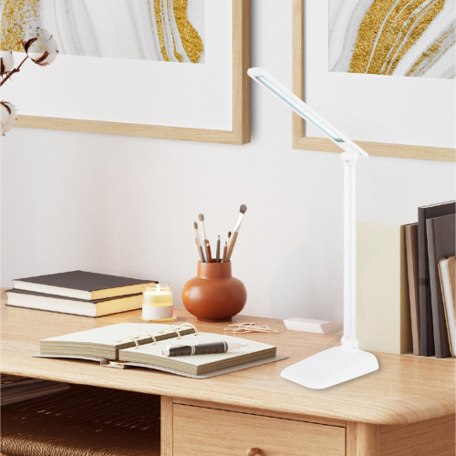 Настольный светильник Escada 10243/1 LED*4W White фото 2