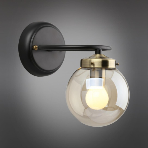 Светильник настенный (Бра) OML-94001-01 фото 3 Светильник настенный (Бра) OML-94001-01 фото 3