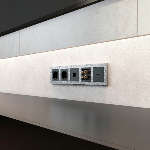 Рамка из поликарбоната на 5 постов Hammer серебряный W0052406 фото 3