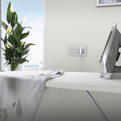 Умная встраиваемая розетка с заземлением с защитными шторками W1171606 фото 3