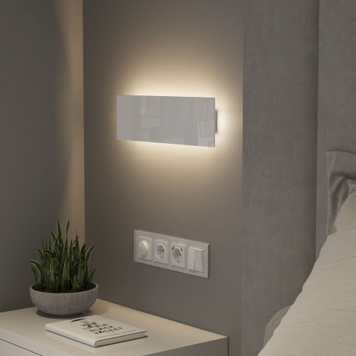 Светильник настенный светодиодный Favorit Light MRL LED 1125 белый фото 3 Светильник настенный светодиодный Favorit Light MRL LED 1125 белый фото 3
