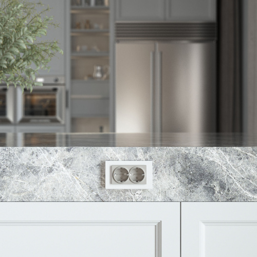 Розетка двойная с заземлением (дымчатый) W1272004 фото 2