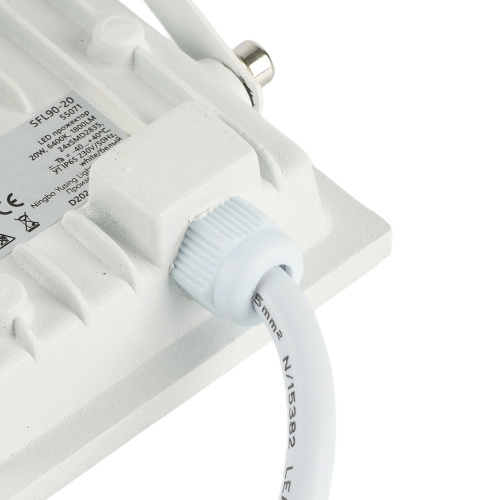 Светодиодный прожектор SAFFIT SFL90-20 IP65 20W 6400K белый фото 7