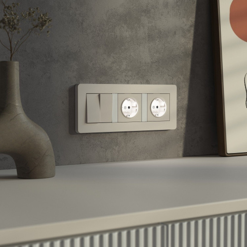 Розетка с подсветкой W (айвори матовый) W1171462 фото 6