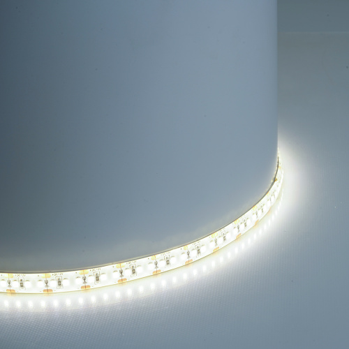 Светодиодная LED лента Feron LS626, 180SMD(2835)/m 17W/m 12V 5000*10*1,22мм 6500К IP65 фото 6