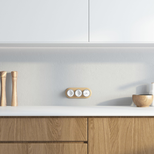 Рамка на 3 поста светлый бук W0035224 фото 3 Рамка на 3 поста светлый бук W0035224 фото 3