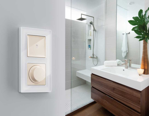 Комплект механизма 1-кл выключателя AMBRELLA VOLT с подсветкой 10000K ALFA Бежевый глянец QUANT (AP3020, VM101, G17B) MA302020 фото 3