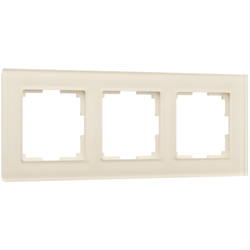 Рамка из стекла на 3 поста Favorit молочный W0031141 Рамка из стекла на 3 поста Favorit молочный W0031141