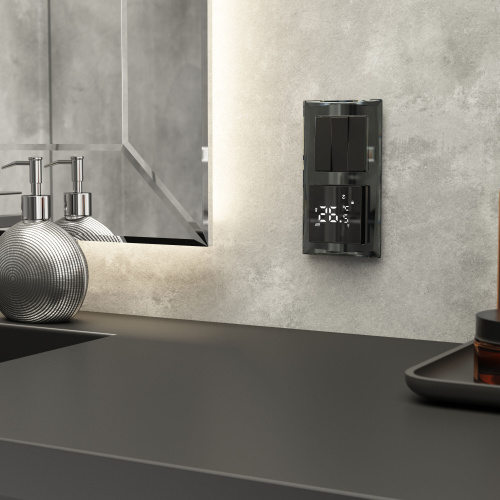 Рамка из стекла на 2 поста Diamant черный W0021208 фото 4