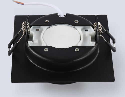 Встраиваемый точечный светильник 1*GX53 IP44 фото 4 Встраиваемый точечный светильник 1*GX53 IP44 фото 4