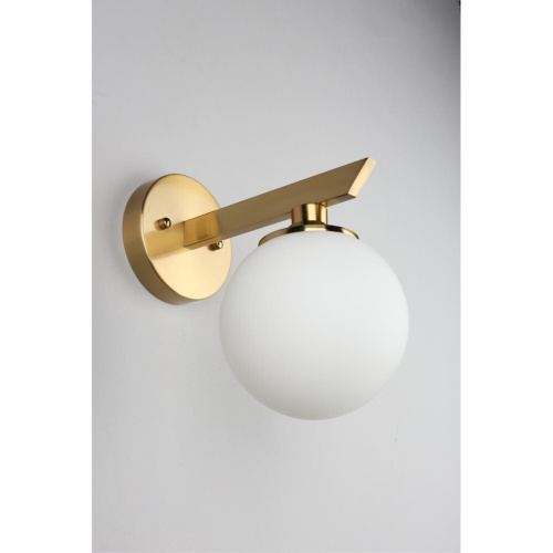 Светильник настенный (Бра) OML-68301-01 фото 4 Светильник настенный (Бра) OML-68301-01 фото 4