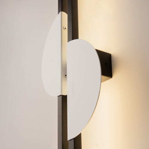 Настенный светильник (бра) Maytoni MOD179WL-L22W4K фото 11