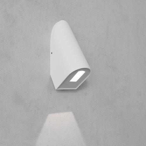 Уличная светодиодная подсветка для лестниц и дорожек 35168/D белый Уличная светодиодная подсветка для лестниц и дорожек 35168/D белый