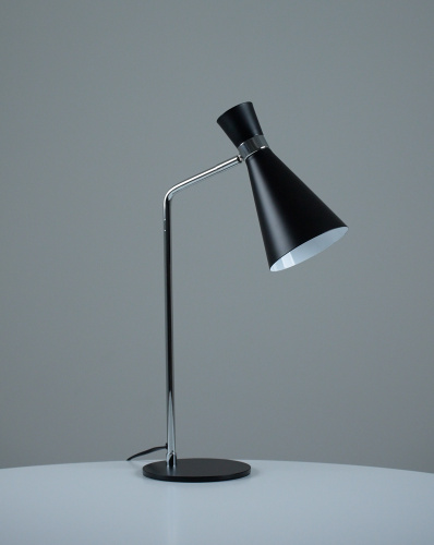 Лампа настольная Moderli V10996-T Page фото 3 Лампа настольная Moderli V10996-T Page фото 3