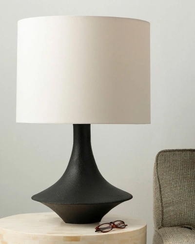 Чёрная настольная лампа “Шейди” Чёрная настольная лампа “Шейди”