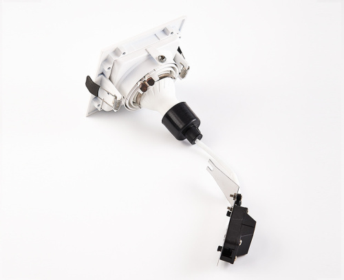 DY-1681 white светильник встраиваемый поворотный фото 3 DY-1681 white светильник встраиваемый поворотный фото 3