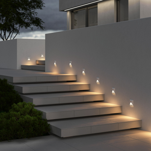 Подсветка для лестниц с датчиком движения 40158/LED фото 3 Подсветка для лестниц с датчиком движения 40158/LED фото 3