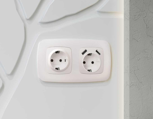 Лицевая панель розетки AMBRELLA VOLT OP2060