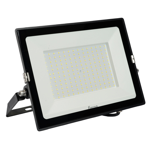 Светодиодный прожектор Feron LL-923 IP65 150W 6400K