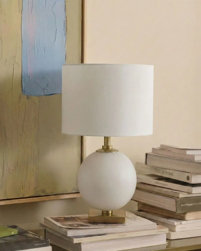 Белая настольная лампа "Иветт" - XS