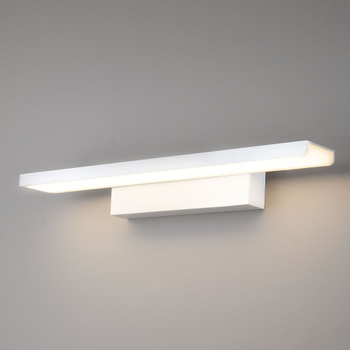 Настенный светодиодный светильник Sankara LED 16W IP20 белый Настенный светодиодный светильник Sankara LED 16W IP20 белый