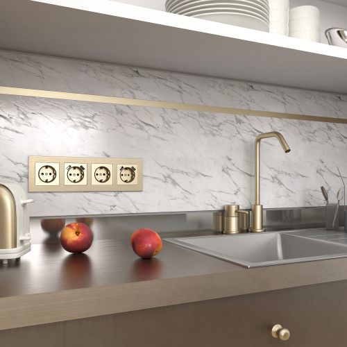 Рамка из металла на 4 поста Аluminium шампань алюминий W0041711 фото 2 Рамка из металла на 4 поста Аluminium шампань алюминий W0041711 фото 2