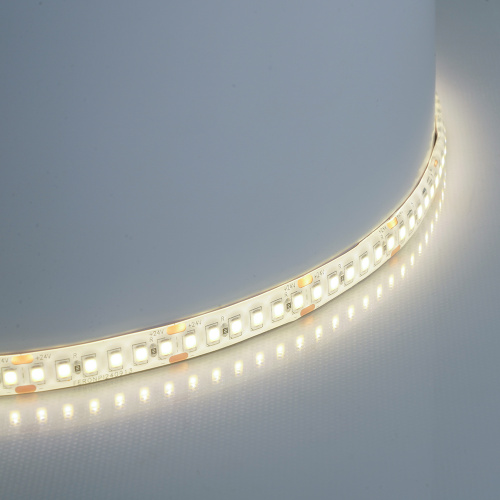 Светодиодная LED лента Feron LS512, 180SMD(2835)/м 16Вт/м 24V 5000*10*2.3мм 6000К IP65 фото 3