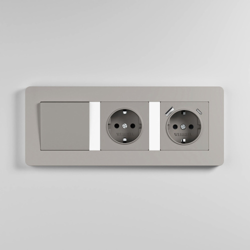 Рамка из поликарбоната на 3 поста Split дымчатый/белый, soft-touch W0033067 фото 4 Рамка из поликарбоната на 3 поста Split дымчатый/белый, soft-touch W0033067 фото 4