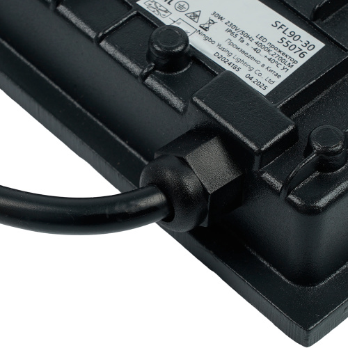 Светодиодный прожектор SAFFIT SFL90-30 IP65 30W 4000K черный фото 2