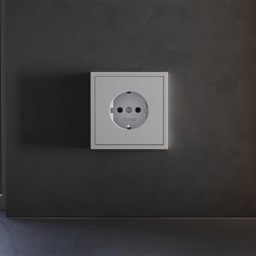 Накладка для розетки с заземлением и защитными шторками, S70 (серый) Voltum VLS000716