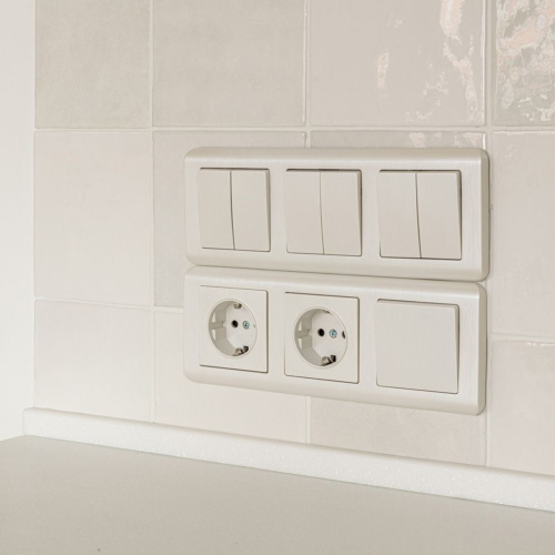 Выключатель двухклавишный проходной (перламутровый рифленый) W1122013 фото 5 Выключатель двухклавишный проходной (перламутровый рифленый) W1122013 фото 5